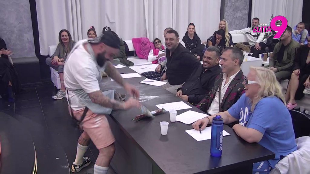 Na visini zadatka: Luka poblesavio nakon poljupca Lepe Brene, pokazao svoju dominaciju u glumi! (VIDEO)