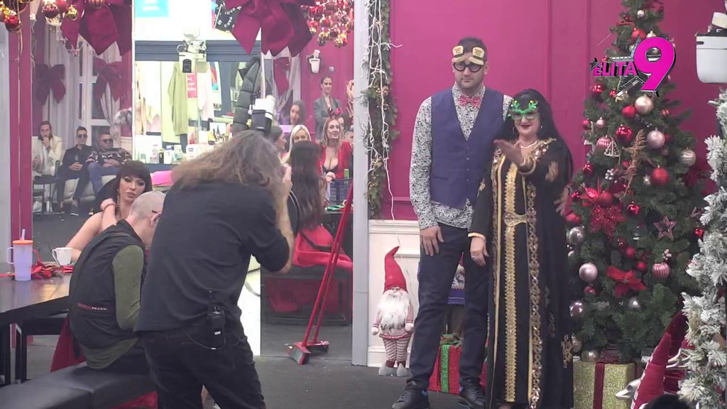 SIJA PORED SVOG PRINCA IZ ŽELEZNIKA! Milosava blista u specijalno biranoj kreaciji pored Jovana Rajića! (VIDEO)