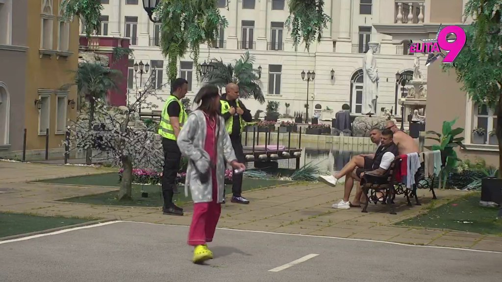 TRESE SE IMANJE! Bora ređa NEČUVENE UVREDE Boginji, obezbeđenje se ne mrda od njih! (VIDEO)