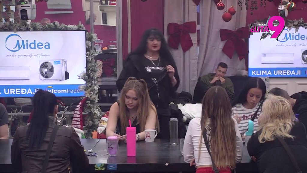 ŠOK: Lepi Mića uveren da se emocije između Aneli i Luke nisu ugasile, Janjuš ostao zatečen njegovom izjavom! (VIDEO)