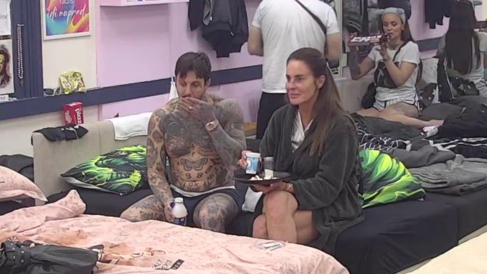 Boginja će izgoreti kad ovo sazna: Filip posle cele noći traži Maju! (VIDEO)