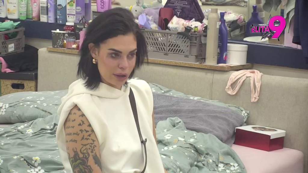 Ja sam zbog ovakvih prebačaja dobila batine, bila sam izopačena: Mina Vrbaški se slomila zbog Vitkrovog ponašanja, plače kao kiša (VIDEO)