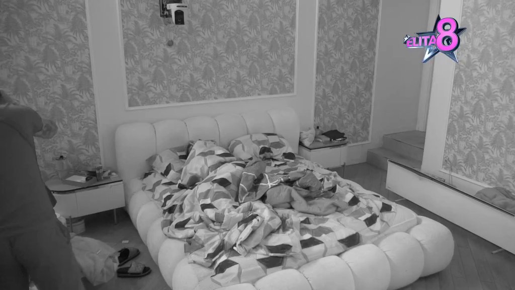 HAOS U HOTELU! Aneli i Luka u brutalnoj svađi, on joj sasuo sve u lice: Kakva sam ja budala, kao da je ispred mene Naomi Kembel (VIDEO)