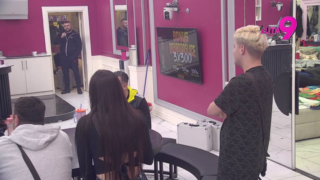 Napravili Kineski zid oko svoje ljubavi: Sofija i Terza udružili snage, pa opleli po Urošu jer pokušava da sruši njihovu sreću! (VIDEO)