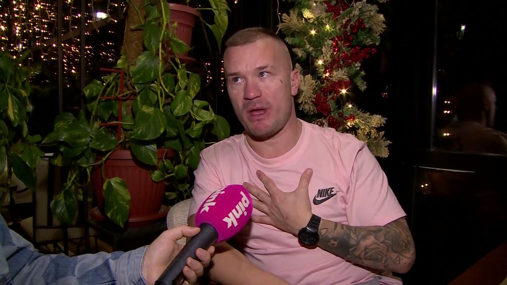 ONI SU VEOMA TUŽNI: Munjez otkrio da njegovi roditelji još nisu videli unuka Konstantina, pa priznao u kakvom je odnosu sa Stefani i njenom majkom! (VIDEO)