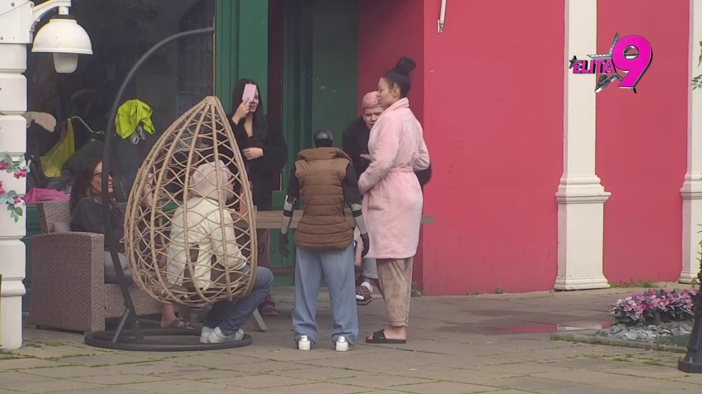 Ona je takva i napolju! Maja saznala za s*ks Filipa i Jovane pevačice, odmah je PONIZILA! (VIDEO)