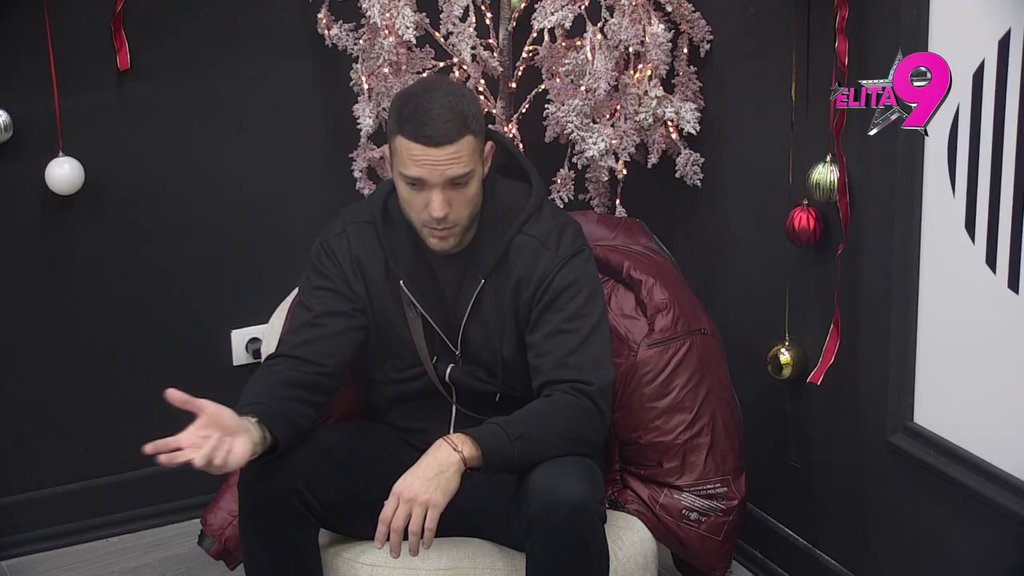 Kako može ruku pod ruku da ide s Matorom i da joj Ivan skida čizmu?! Anđelo raskrinkao Kačavendu do koske, misli da NEMA STAV, a evo šta prognozira za vezu Anite i Luke (VIDEO)