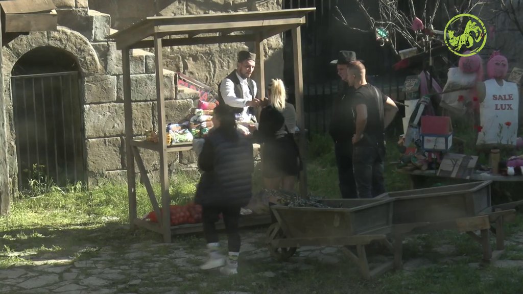 'ALI OVO NIJE VIKTORIJA' Boži Džonsu potonule sve lađe jer nije video svoju lepšu polovinu na pijaci (VIDEO)