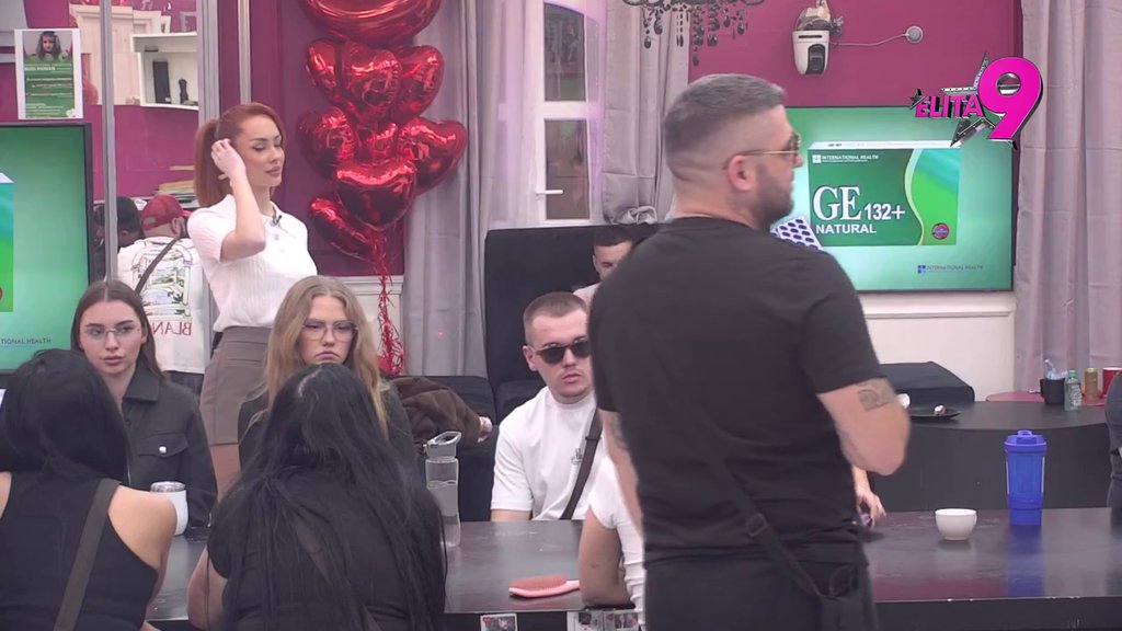 Ne može da kontroliše ljubomoru: Svi provalili koliko Alibabu boli Filip Đukić, Maja ga zakucala pred svima! (VIDEO)