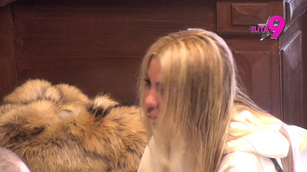 ERUPCIJA EMOCIJA: Aneli briznula u plač nakon što je čula pesmu koju joj je Luka posvetio! (VIDEO)