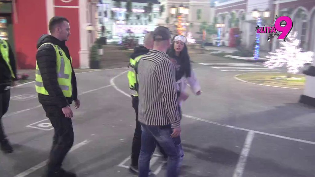 Horda obezbeđenja ih prati u stopu! Anitino urlikanje odzvanja Šimanovcima, Luka ne zna šta da radi (VIDEO)