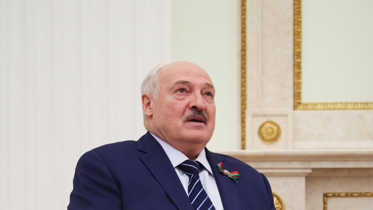 LUKAŠENKO U BEZIZLAZNOJ POZICIJI! Održan TAJNI sastanak u rezidenciji u kojoj Putin ne prima nikoga, šta traži od lidera Belorusije?