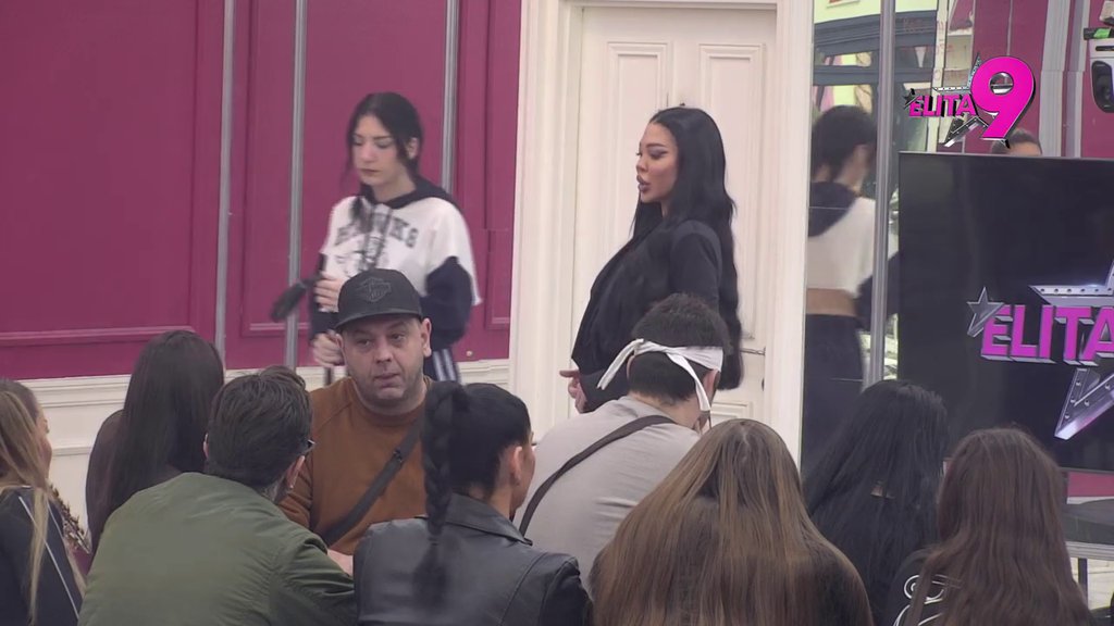 Na druge teme laje, a na svoju nem: Maja razvezala jezik i brutalno isprozivala Đukića, on ponovo spustio glavu! (VIDEO)