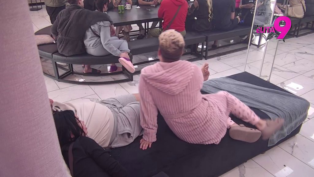 VANJA NA APARTIMA: Evo sa kim se Janjuš danas opustio (VIDEO)