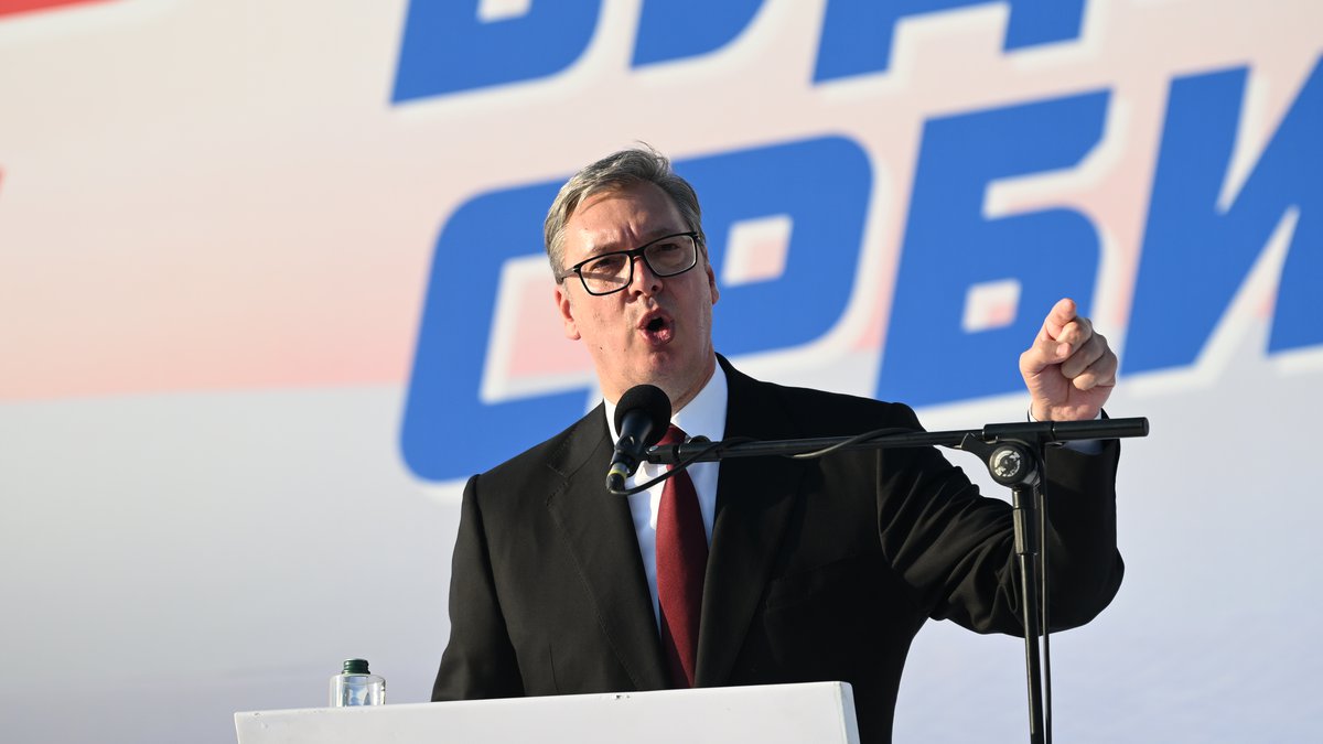 ‘PLAĆAMO VAS, HOĆEMO DA NAM DECA IMAJU VIŠE ZNANJA’ Vučić o parazitima na fakultetima