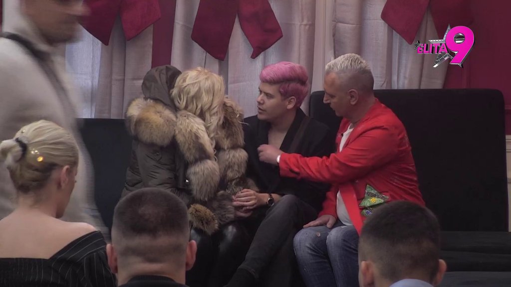 ŠOK PREOKRET! Majka Uroša Stanića pružila ruku pomirenja Asminu, pa ukazala sinu na neprijatelje u Beloj kući: To je dobra porodica, Aneli te nagovara!  (VIDEO)