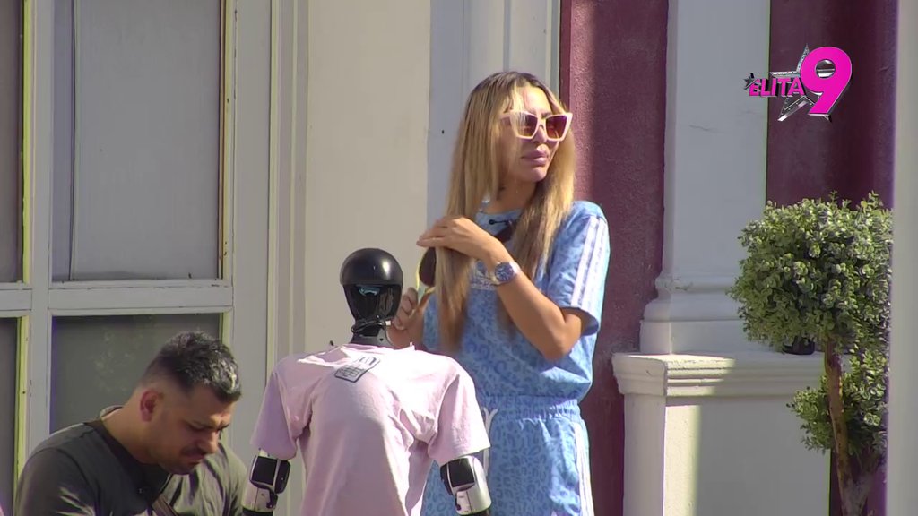 Nova, stara Aneli! Ahmićka rešila da se dohvati kecelje i kutlače, počinje da kuva! Evo koji ručak sprema sutra! (VIDEO)