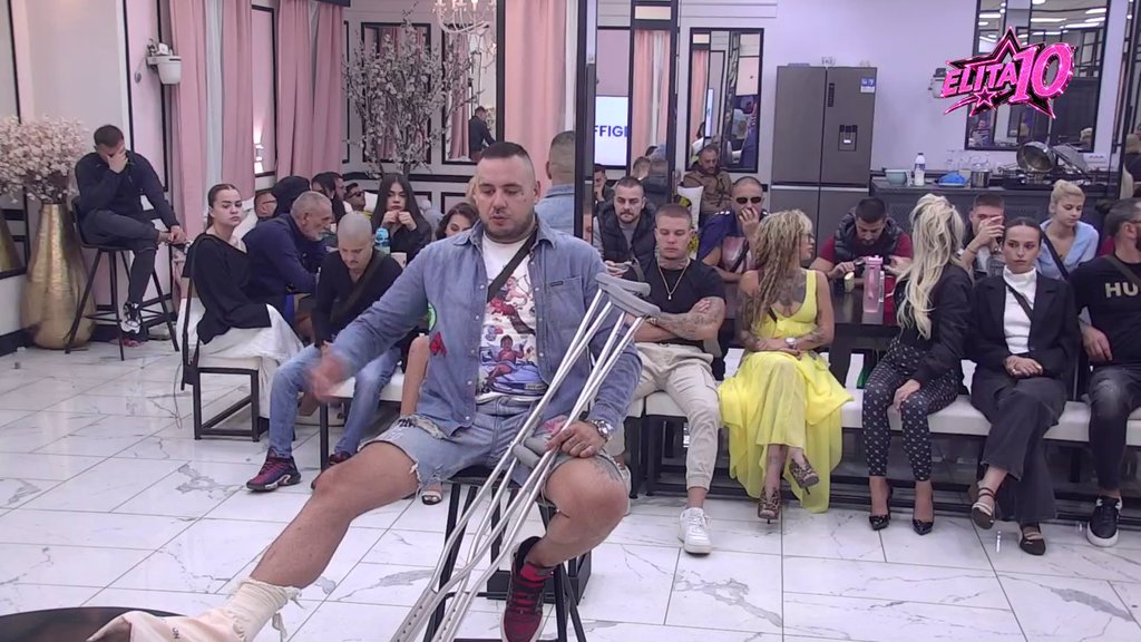 Spreman da preduzme radikalne mere kako bi mu veza opstala: Car veruje da od odnosa sa Aneli može napraviti bajku, progovorio o promenama koje im predstoje na tom putu! (VIDEO)