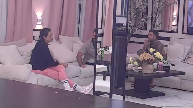 Đukić i Laura se podmsevaju Dači: Možda misli da će žena da ga sputava u komentarisanju (VIDEO)