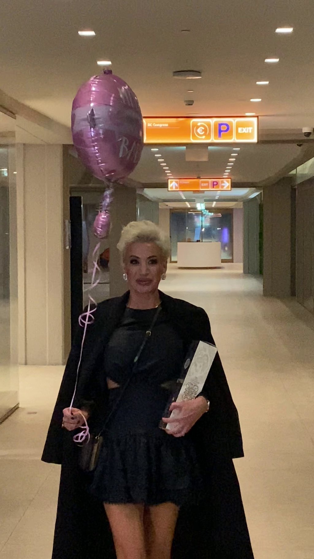 Koliko mi se njih udvaralo, malo sam momaka imala! Dušica Jakovljević priznala da li ima dečka: Ćerka mi je predložila da budem LEZBIJKA