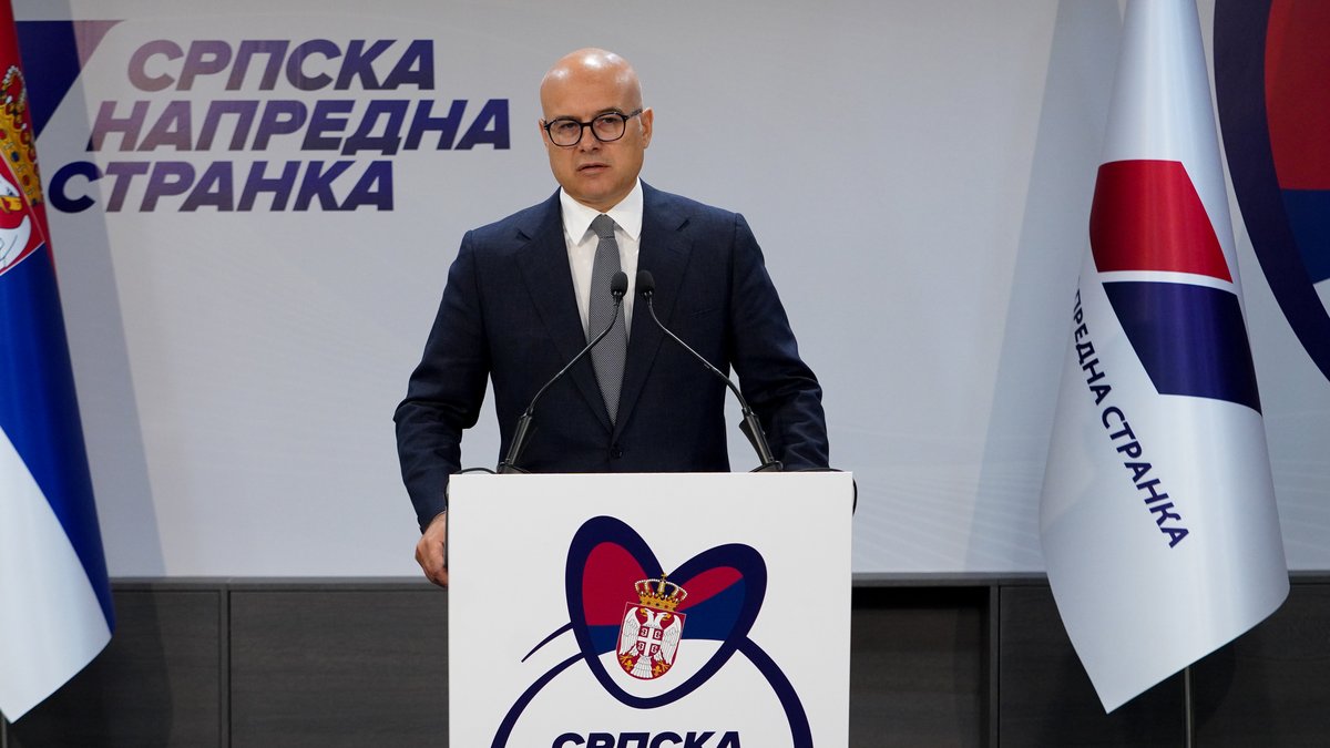 SPEKTAKL U SRPSKOJ ATINI Sjajna poruka lidera SNS Vučevića iz Novog Sada: Svi za jednog, jedan za sve! Ovo je odgovor naroda: POBEDA