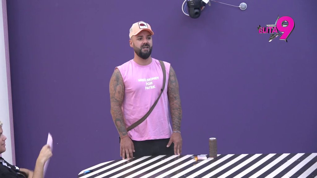Grofica je bila na mojoj strani, rekla je da Aneli NIJE NORMALNA! Luka rešio da otvori sve karte, izneo sav PRLJAV VEŠ iz veze sa Ahmićevom, o ovome je ćutao tri meseca! (VIDEO)