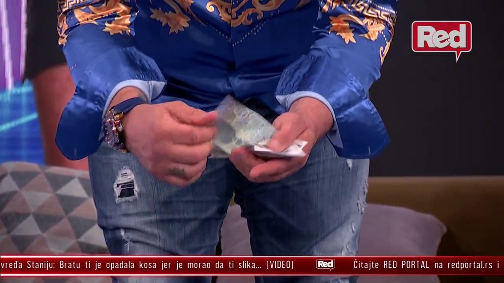 Napravi mi sina! Kristijan ISTRESAO TORBICU PUNU NOVCA pred Slađom Poršelinom, on poručio: Idemo u Hilton DA TE ISPEGLAM! (VIDEO)