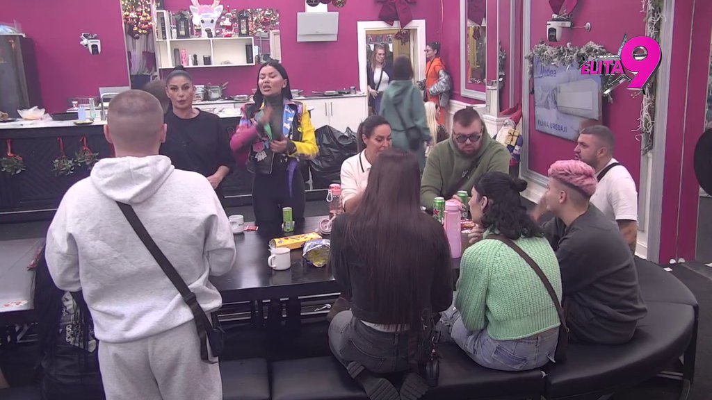 Kakav blam! Dušica na stubu srama jer je Janjuš pipkao za zadnjicu, Dača progovorio: Asmin je pobesneo jer... (VIDEO)