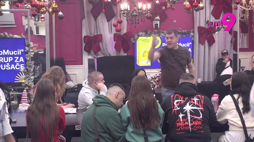 Sve vam je bilo jasno kad je Anđelo rekao Terzi: 'Evo udari me' Gungula za stolom ne staje, Janjuš preko Jovane pevačice sve saznao o prepiskama Milice i Rankovića: Bila je trudna i bilo je INTIMNO (VIDEO)