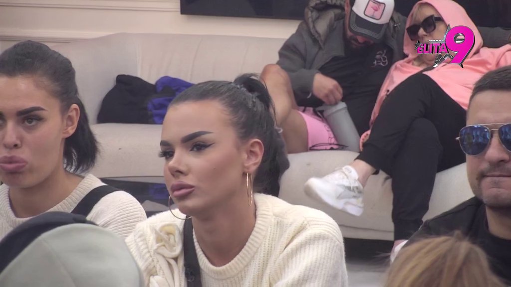 BEZ DLAKE NA JEZIKU: Maja osudila Teodoru zbog ponašanja prema Bebici, pa se obratila Asminu! (VIDEO)