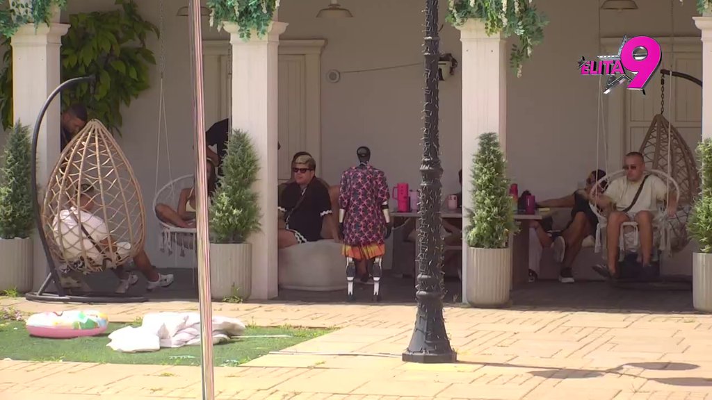 Borina numerološka ordinacija radi punom parom: Svi žele da proglasi pobednika, on otkrio ko će imati kakav plasman! (VIDEO)