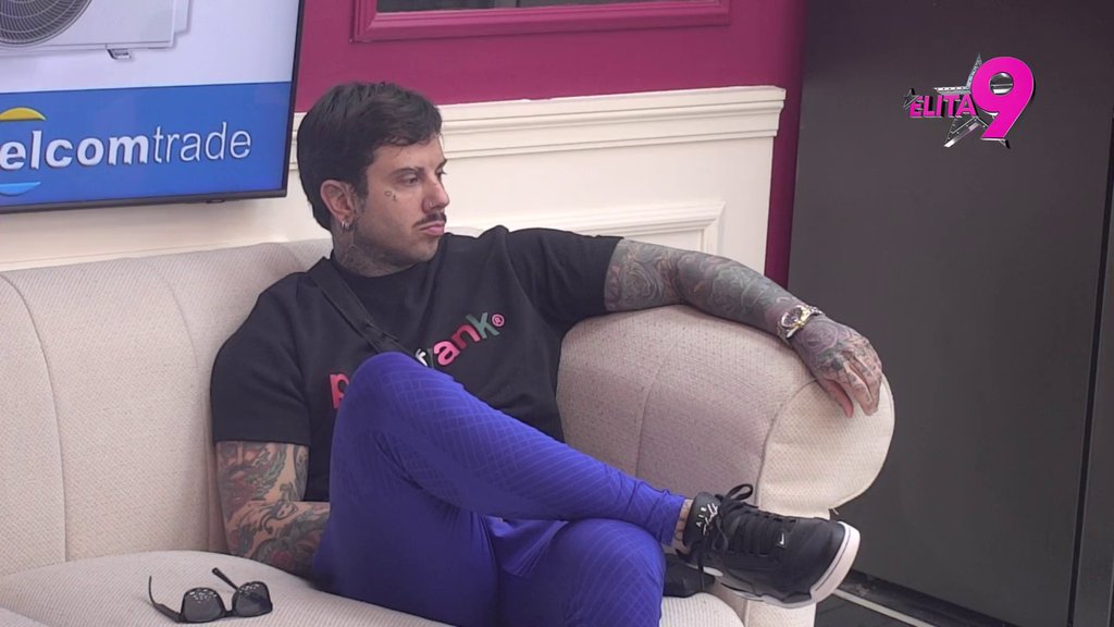 Bebica prebledeo kao krpa! Milan Milošević obelodanio sve detalje Igre istine Teodore i Filipa, ona pokušala da se opere kao nikad (VIDEO)