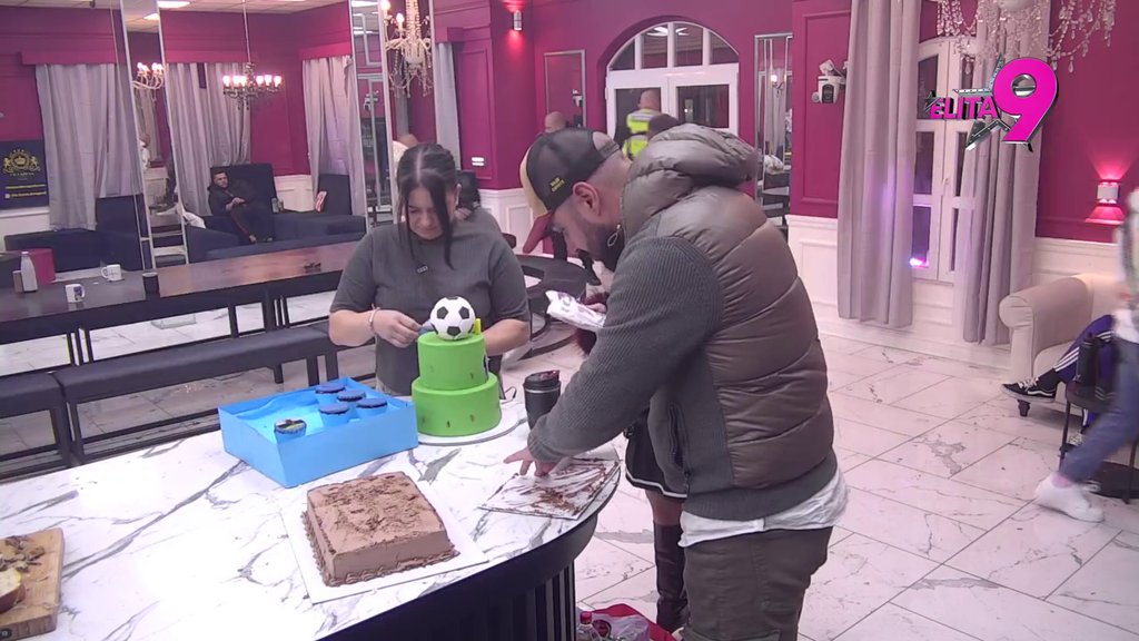 Šta bih sve rekao, nego... Luka šokiran Anelinim rečima, opleo po njoj (VIDEO)