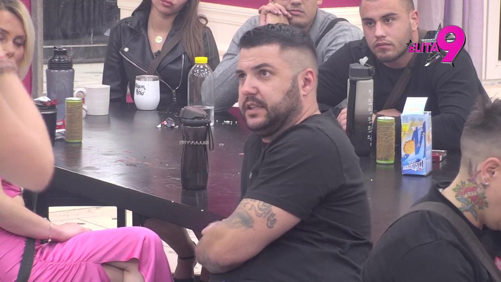 Ako želiš da budeš žrtva, gaziću te: Alibaba dao sve od sebe da odbrani Maju od Stanije, ali totalno uzalud! (VIDEO)