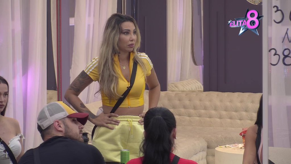 Luka gori od ljubomore: Aneli se kroz suze prisetila kako je Janjuš štitio od takmičara, nastao muk u Beloj kući! (VIDEO)