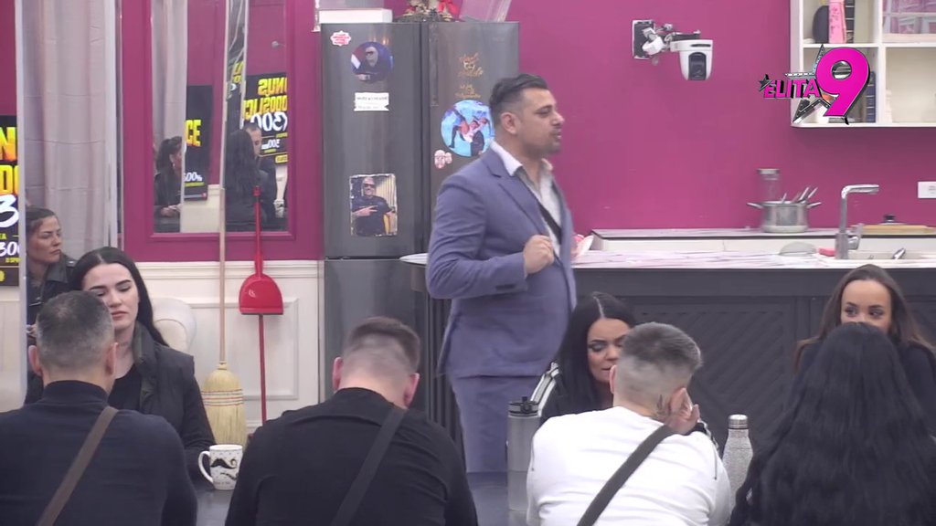 LUKU NE MOŽE OČIMA DA GLEDA: Bebica raskrinkao Luksa, Boginja srozala podelu budžeta ovonedeljnog vođe: TO JE DNO DNA! (VIDEO)