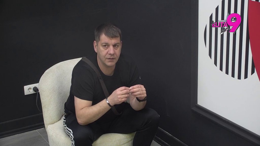 Ovakav osmeh ima samo kad priča o Đukiću i Teodori: Ivan likuje nad Bebičinom propalom sudbinom, navija za raskid što pre! (VIDEO)