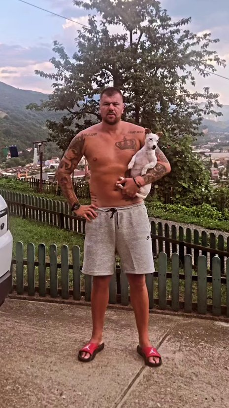 Gde je i šta radi Janjušev pas Vesna? Oglasio se njegov brat Boris, zbog ovog prizora istopiće vam se srce! (FOTO)