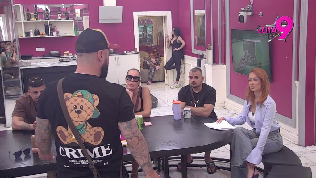 Je l' treba da se odrekne mene i deteta? Aniti pala roletna zbog Bajine pljuvačine, Luka svom silom stao uz svoju devojku! (VIDEO)