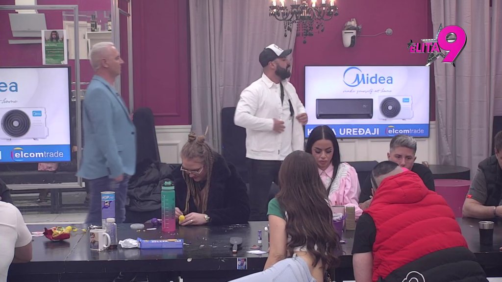 PORAŽENA SI, IZ KOMPLEKSA SI PRIZNALA SVE: Matora smatra da je Milena umesto Janjuša ponizila sebe, pa se osvrnula na Vanju: ZA NJU NE POSTOJI OPRAVDANJE! (VIDEO)