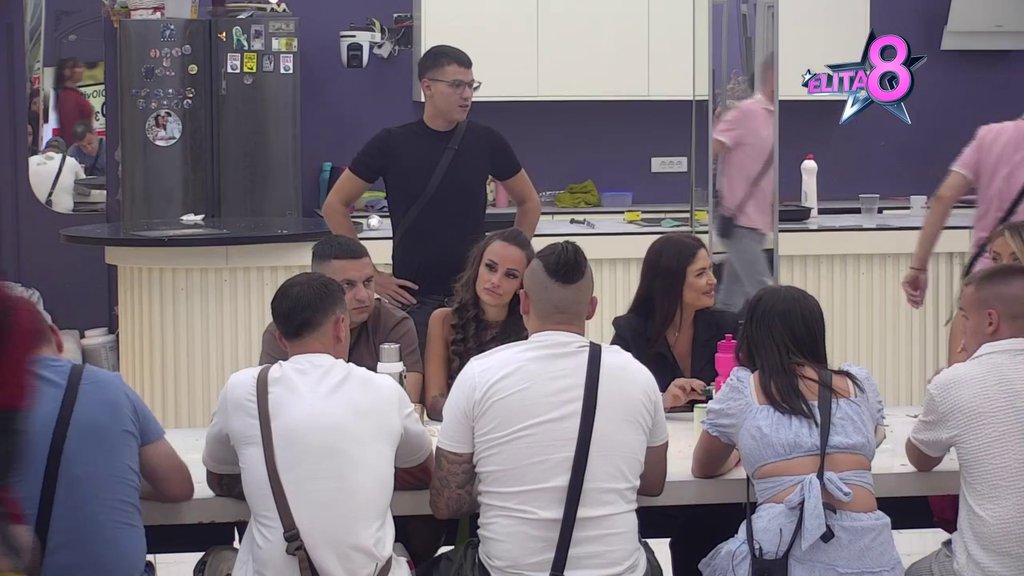 Uroš jezikom reže i ne staje: Žestokim komentarima demolirao Terzu, Peja dao zeleno svetlo Teodori za zajednički život s Enom! (VDEO)