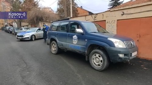 PRVI SNIMCI UPADA TZV KOSOVSKE POLICIJE: Upali u prostorije Poreske uprave u Severnoj Mitrovici koja funkcioniše po sistemu Republike Srbije