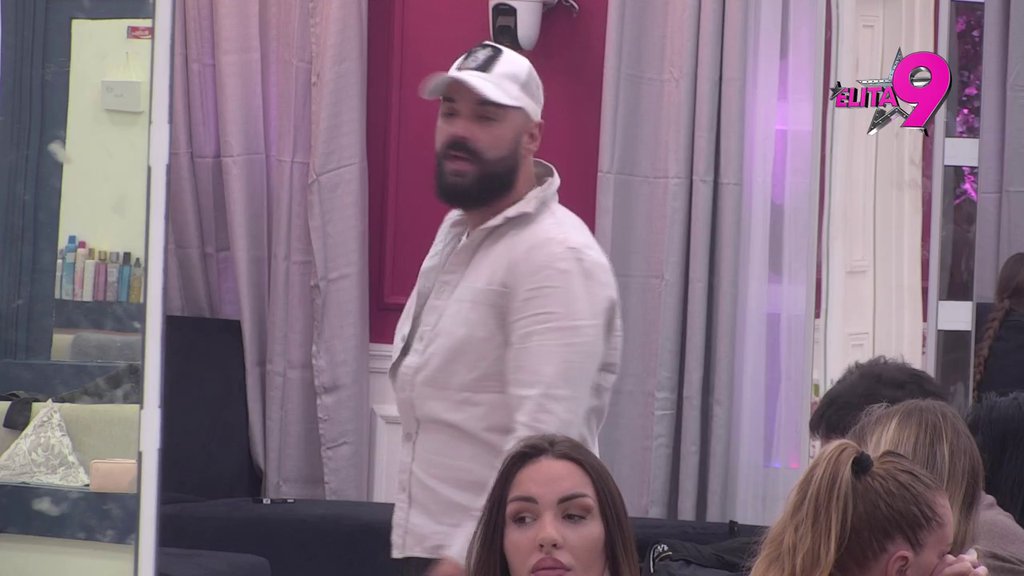 NA SVE NAČINE POKUŠAVA DA SE DODVORI ANELI: Luka pokazao zube Ahmićevoj, pa krenuo da se pravda (VIDEO)