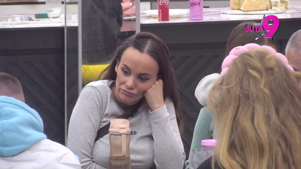 Svi su udarali po njoj: Vanja se brutalnim rečima obratila utorak koleginicama! (VIDEO)