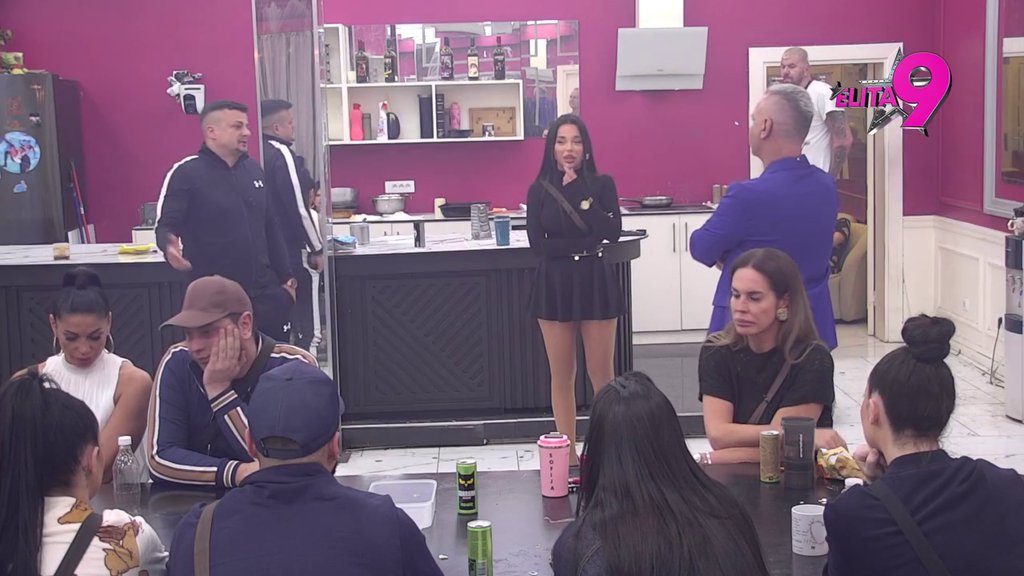 GDE JE KRAJ NJENIM LAŽIMA?! Sofija nastavila da negira intimne poruke sa Danetom (70), Terza stavio tačku na njihov odnos  (VIDEO)