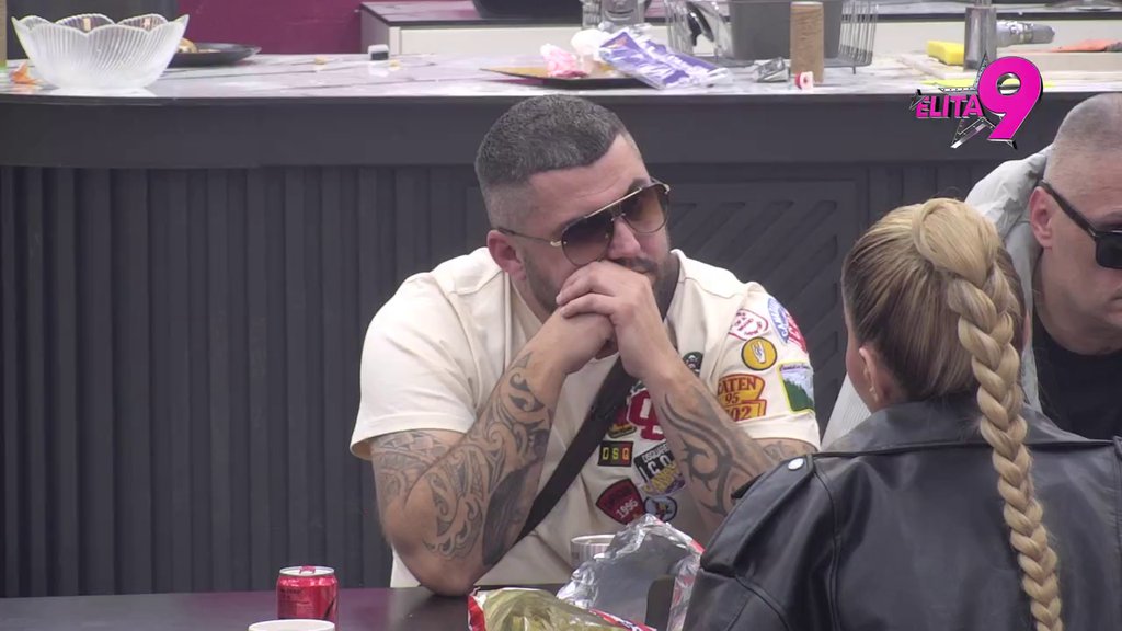 SVOJE SE MESO NE JEDE! Mića dao zeleno svetlo Asminu i Aneli, pa svojom analizom dokrajčio sve do jednog učesnika Elite (VIDEO)
