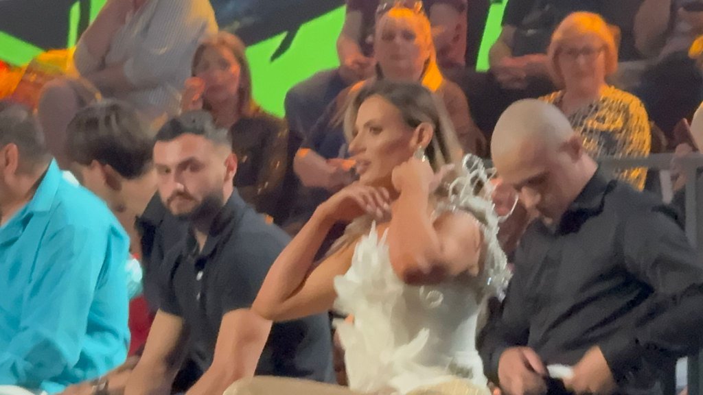 Kristina Spalević se na finalu rijalitija 'Farmeri' pojavila u društvu ZGODNOG MUŠKARCA: Pink.rs saznaje ko je dečko zbog kog je ZANEMELA ženska publika (FOTO)