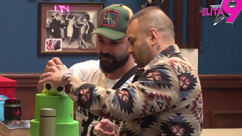 Specijalno iznenađenje za Luku Vujovića: Obezbeđenje unelo poklon, a povod je jako važan! (VIDEO)