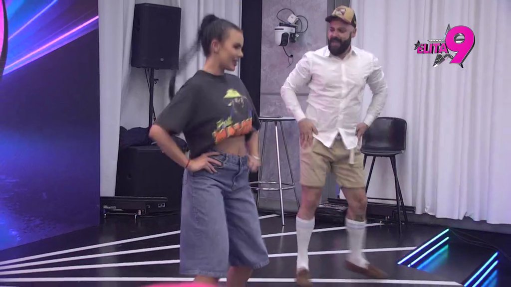 Izvukao situaciju: Luka doleteo da Aniti pripomogne u plesnoj izvedbi, ona se totalno pogubila: Meni ovo ne ide! (VIDEO)