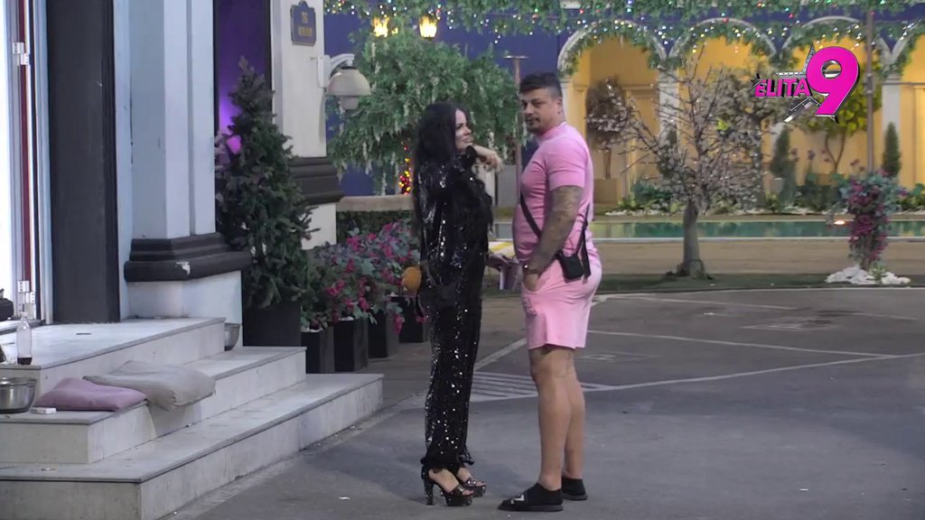 Šta li će na ovo reći Milica Veličković? Jovana pokušava da postane Terzina 'sreda' devojka, tajnim signalima ugovorili sve (VIDEO)